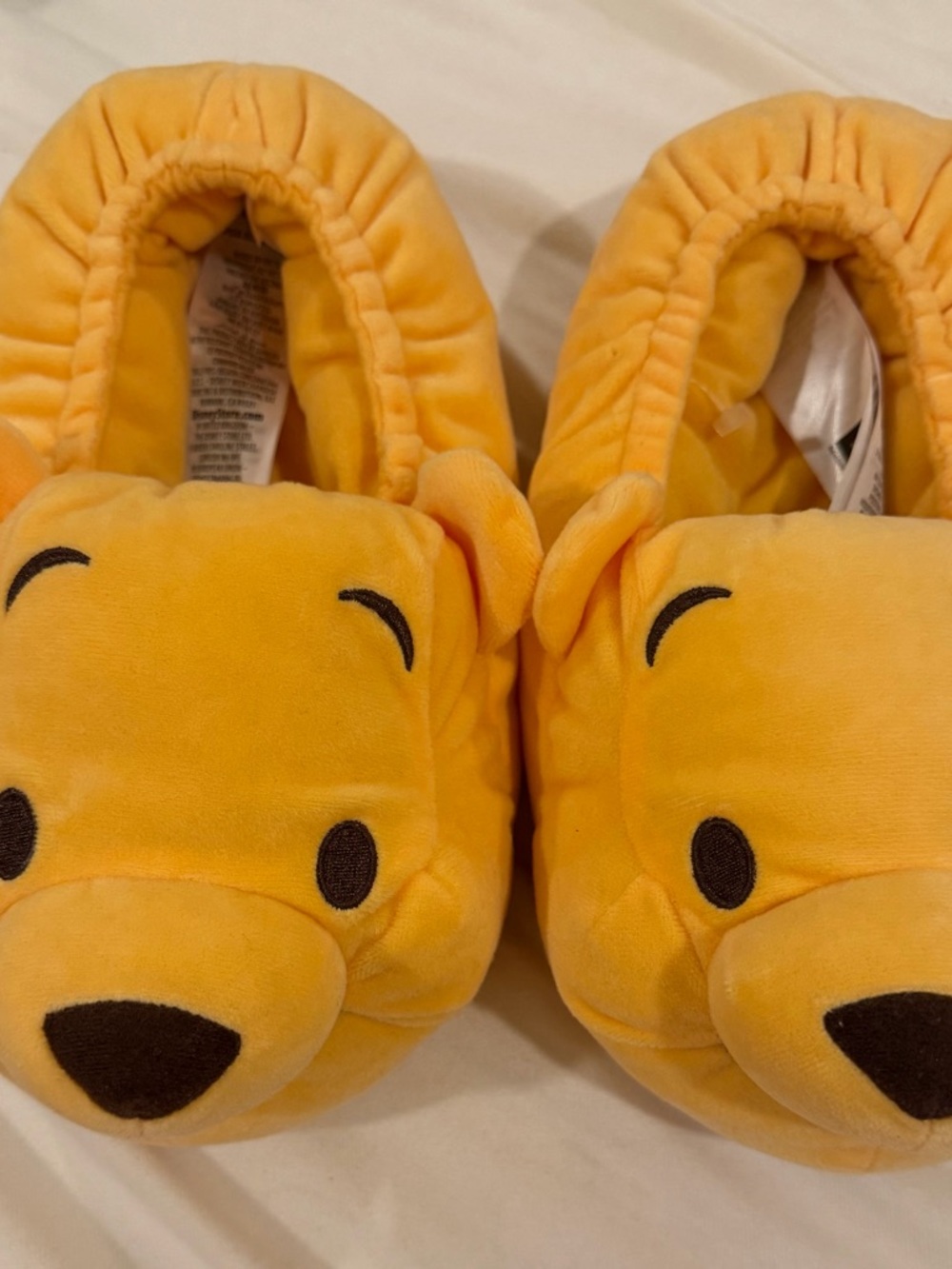 Disney Winnie the Pooh Plush Slippers - BRAND NEW
